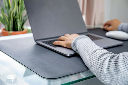 Vantally Grounding Mat